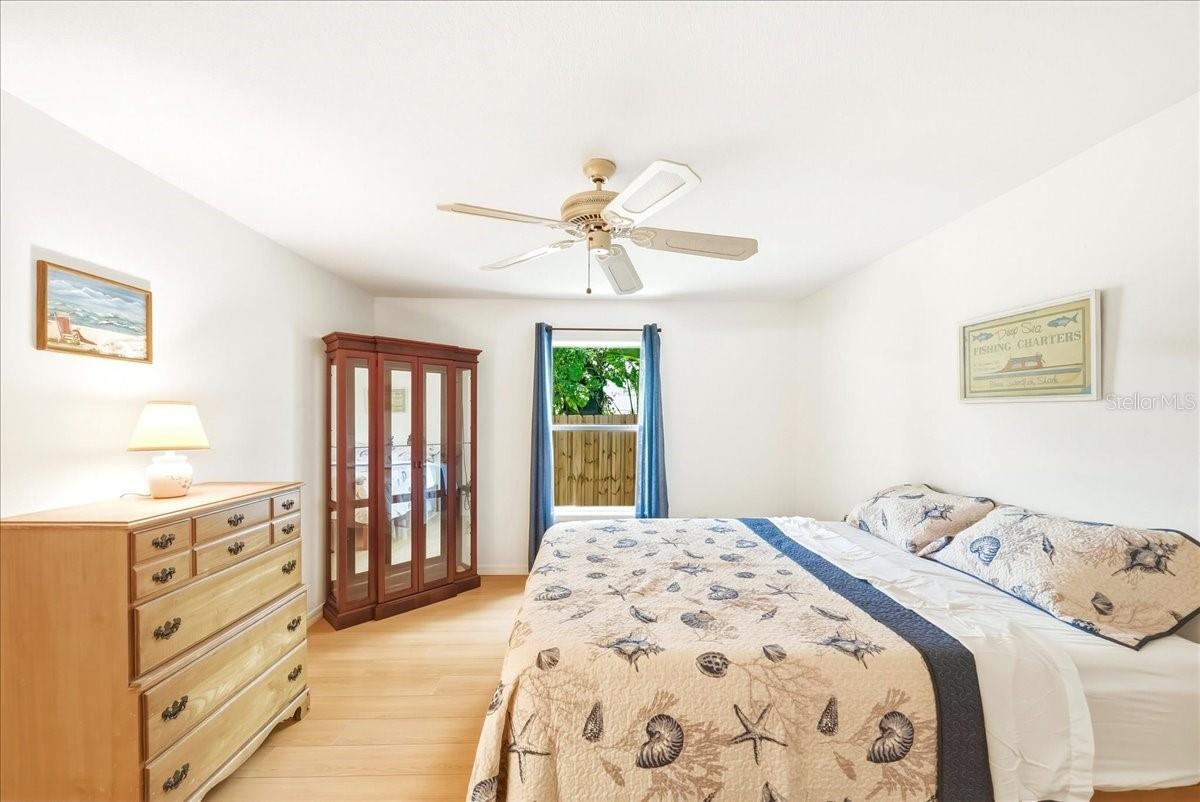 SARASOTA VENICE CO 09 37 18 - Residential