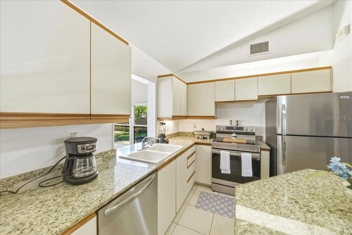 SARASOTA VENICE CO 09 37 18 - Residential