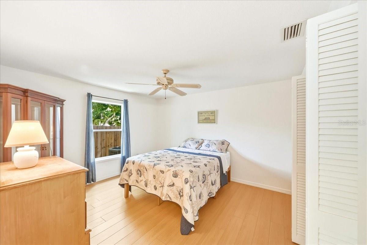 SARASOTA VENICE CO 09 37 18 - Residential