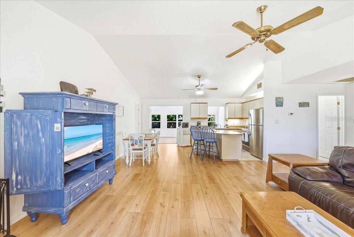 SARASOTA VENICE CO 09 37 18 - Residential