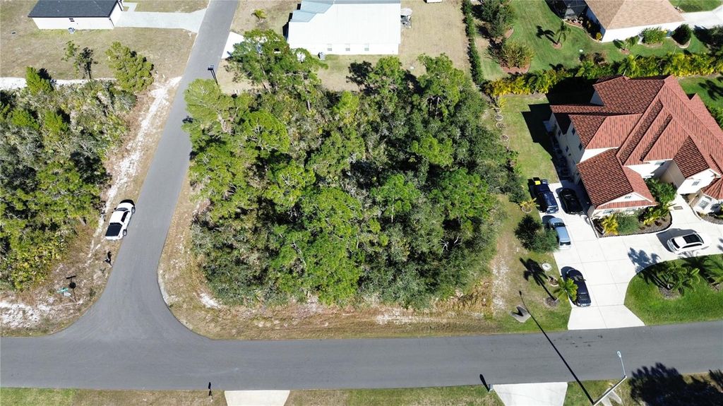 Photo of 4937 San Lorenzo Drive, Sebring, FL 33872 (MLS # O6379318)