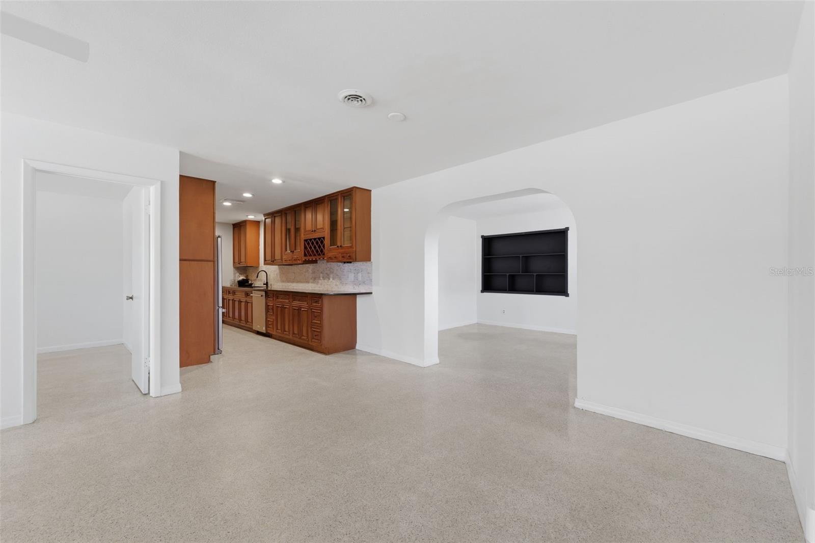 WINSTON PARK UNIT 02 - Residential Lease