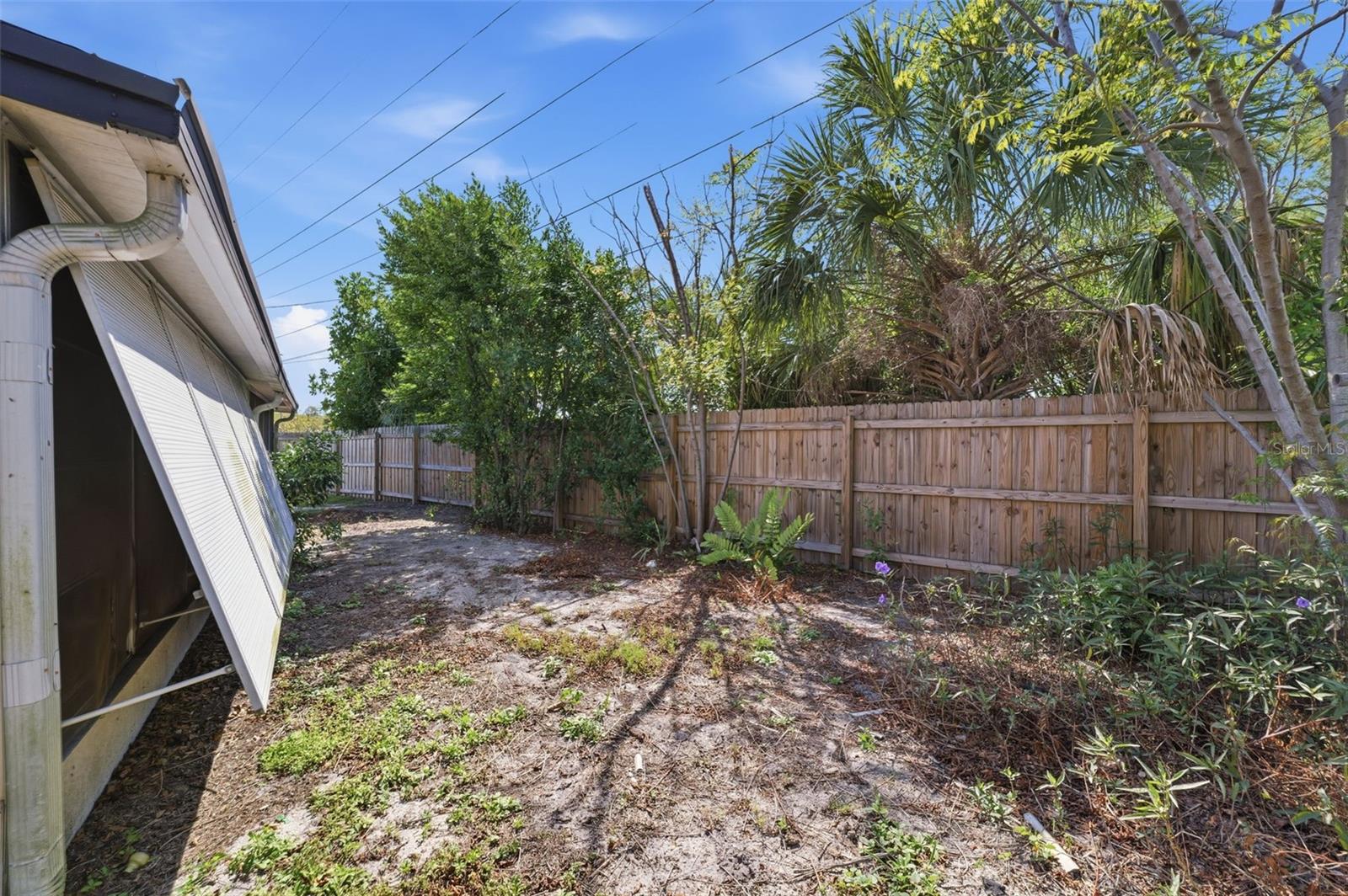 WINSTON PARK UNIT 02 - Residential Lease