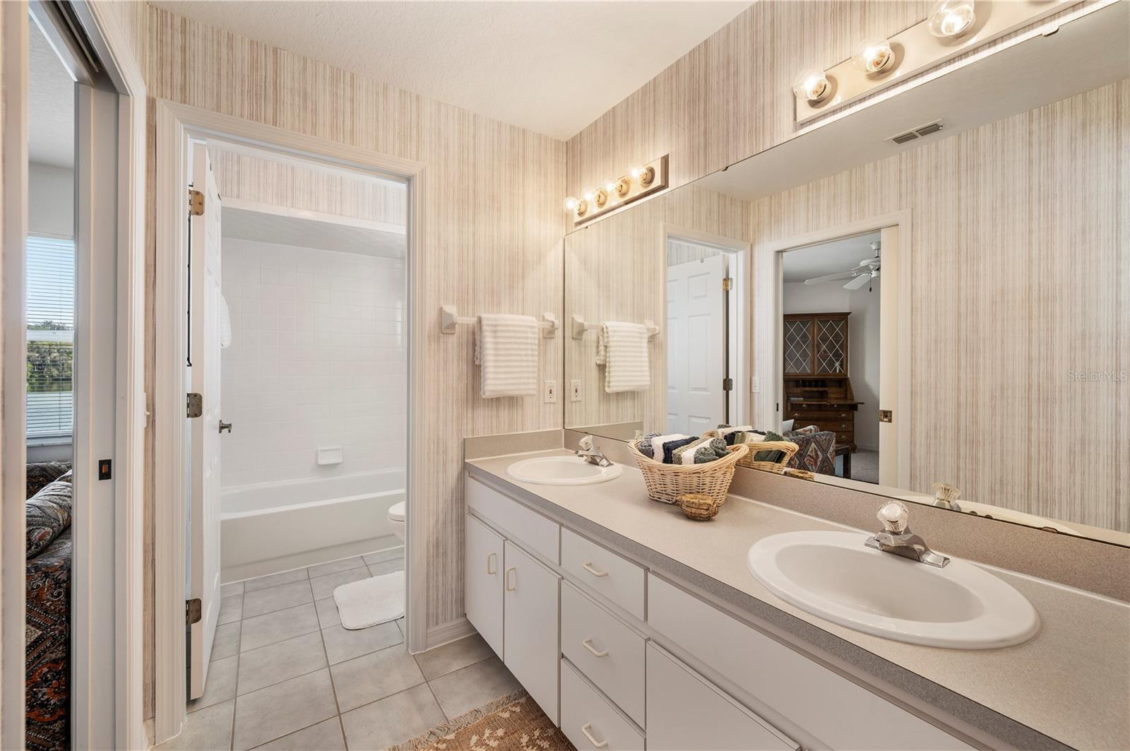 CHRISTINA PH 11 REP - Residential