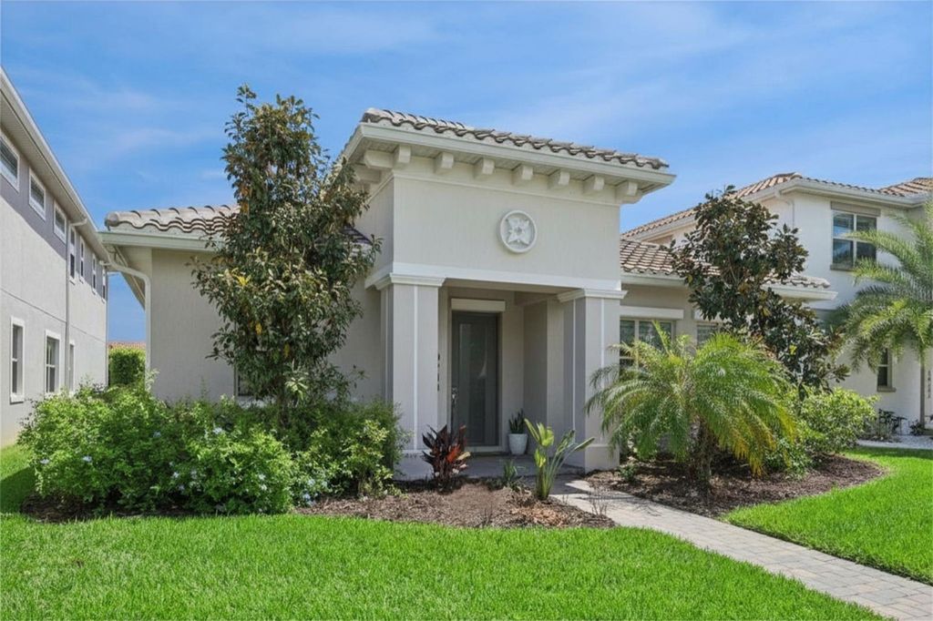 Photo of 10248 Beechwood Lane, Orlando, FL 32832 (MLS # O6394972)