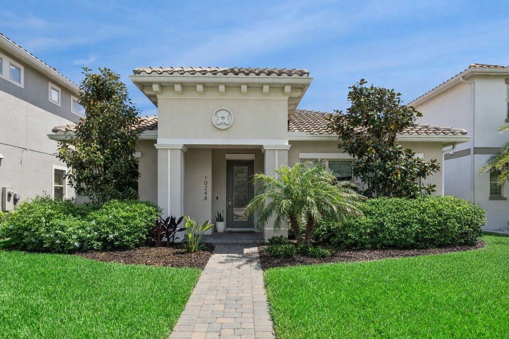 Photo of 10248 Beechwood Lane, Orlando, FL 32832 (MLS # O6394972)