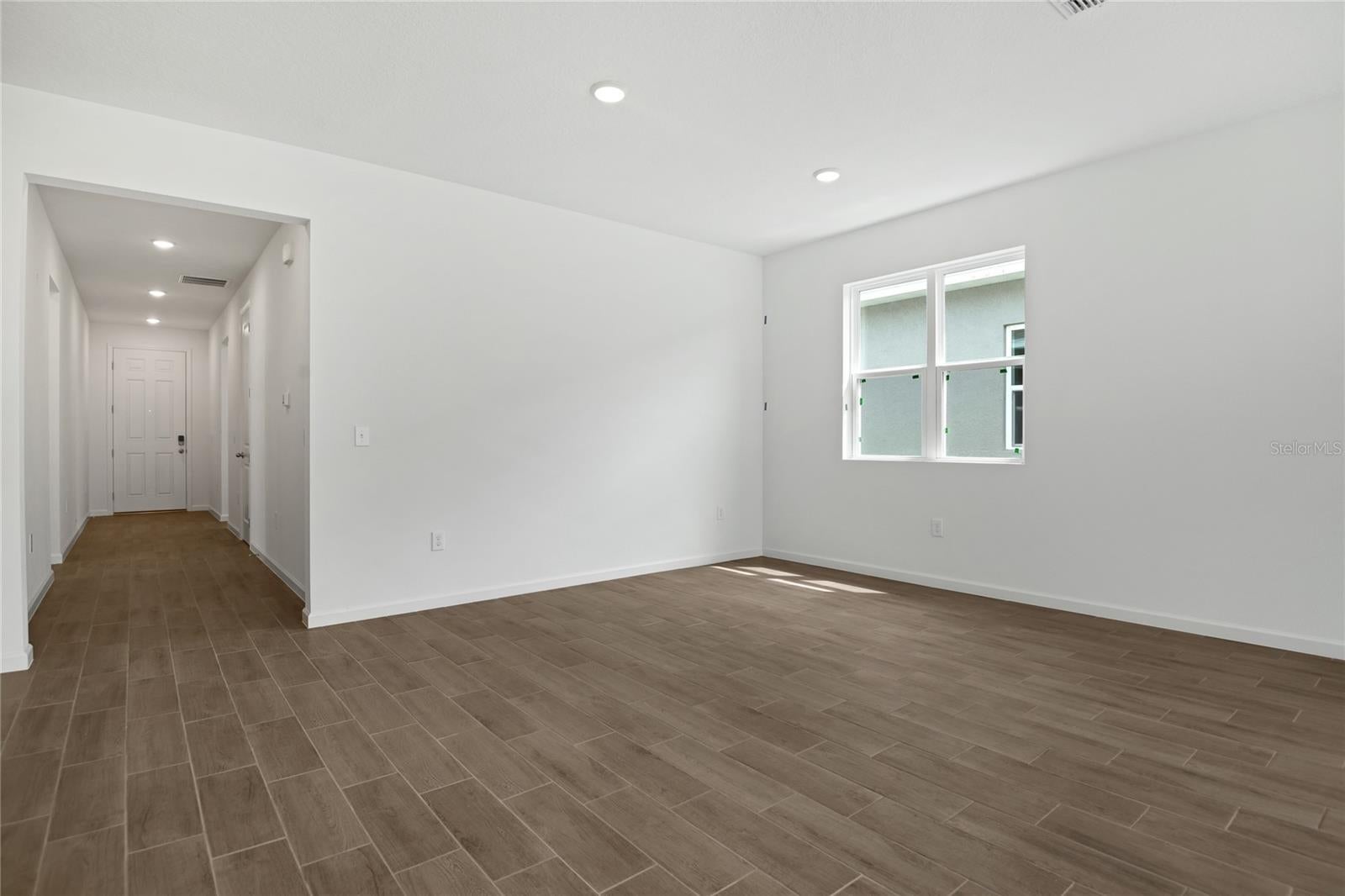 5163 KINSLEY DRIVE