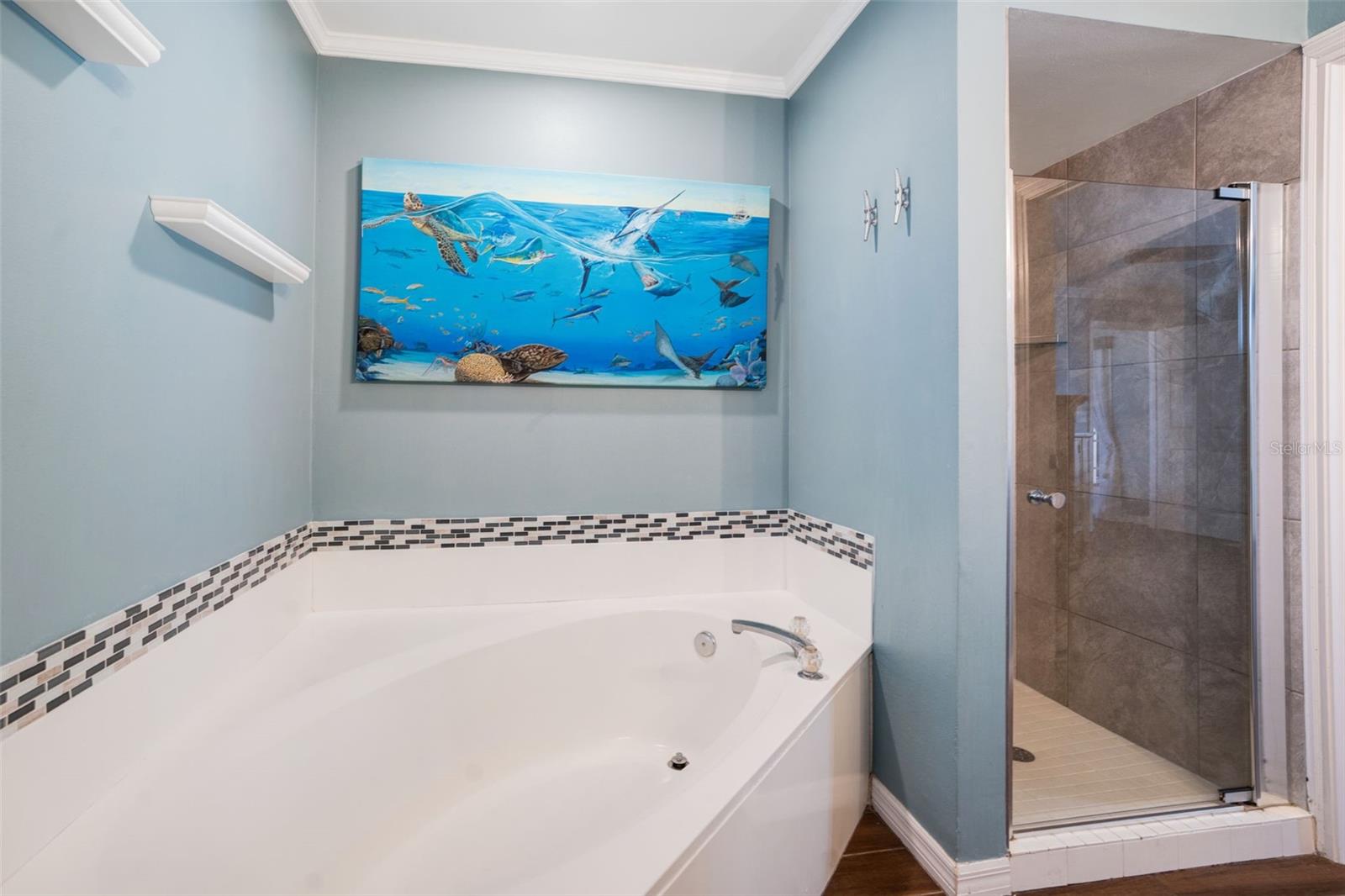 CRYSTAL LAKES - Residential