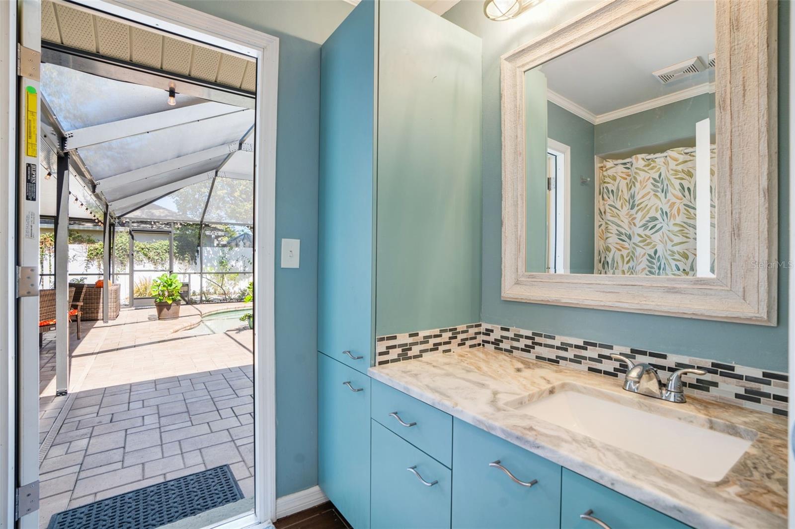 CRYSTAL LAKES - Residential