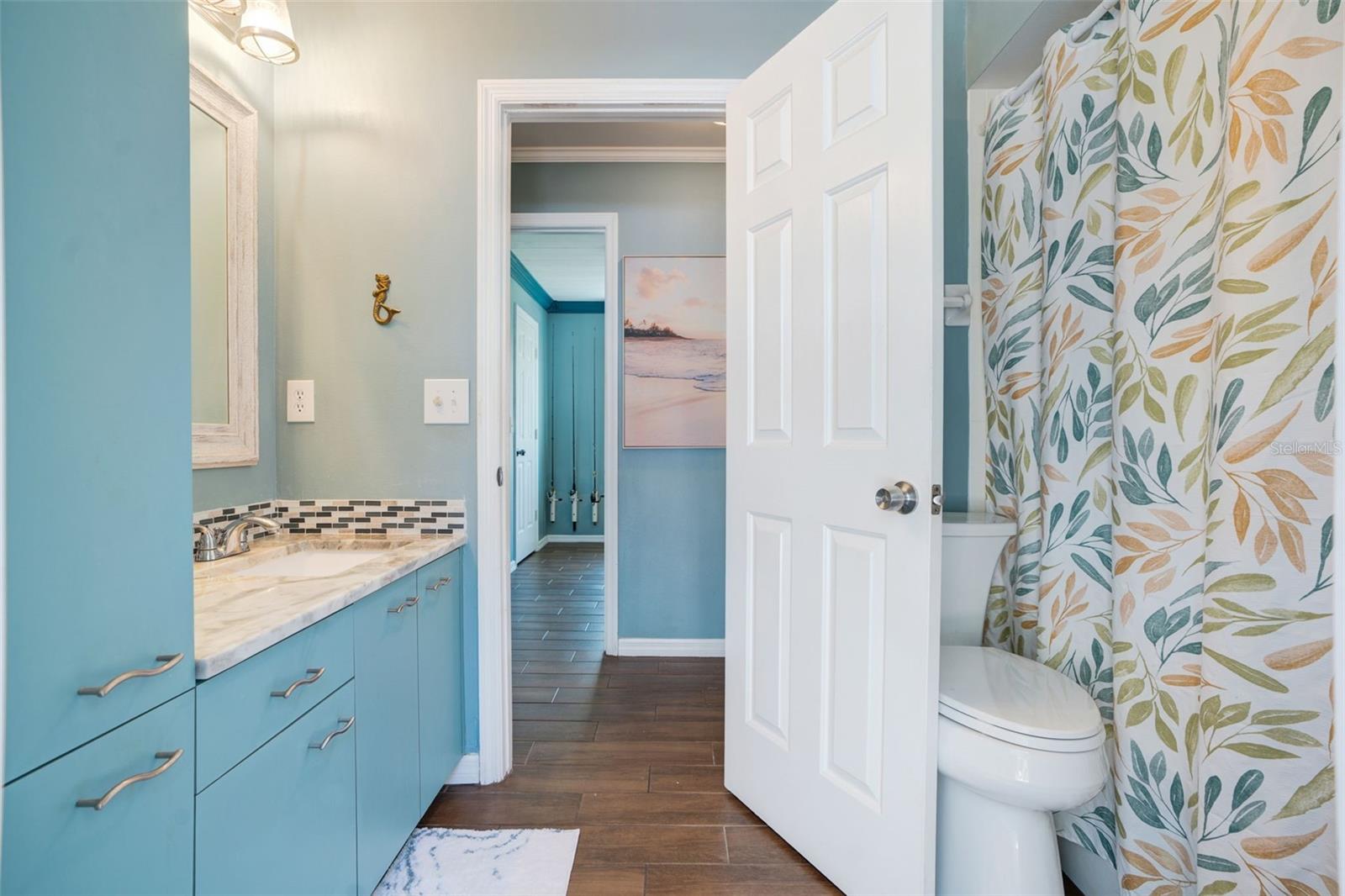 CRYSTAL LAKES - Residential