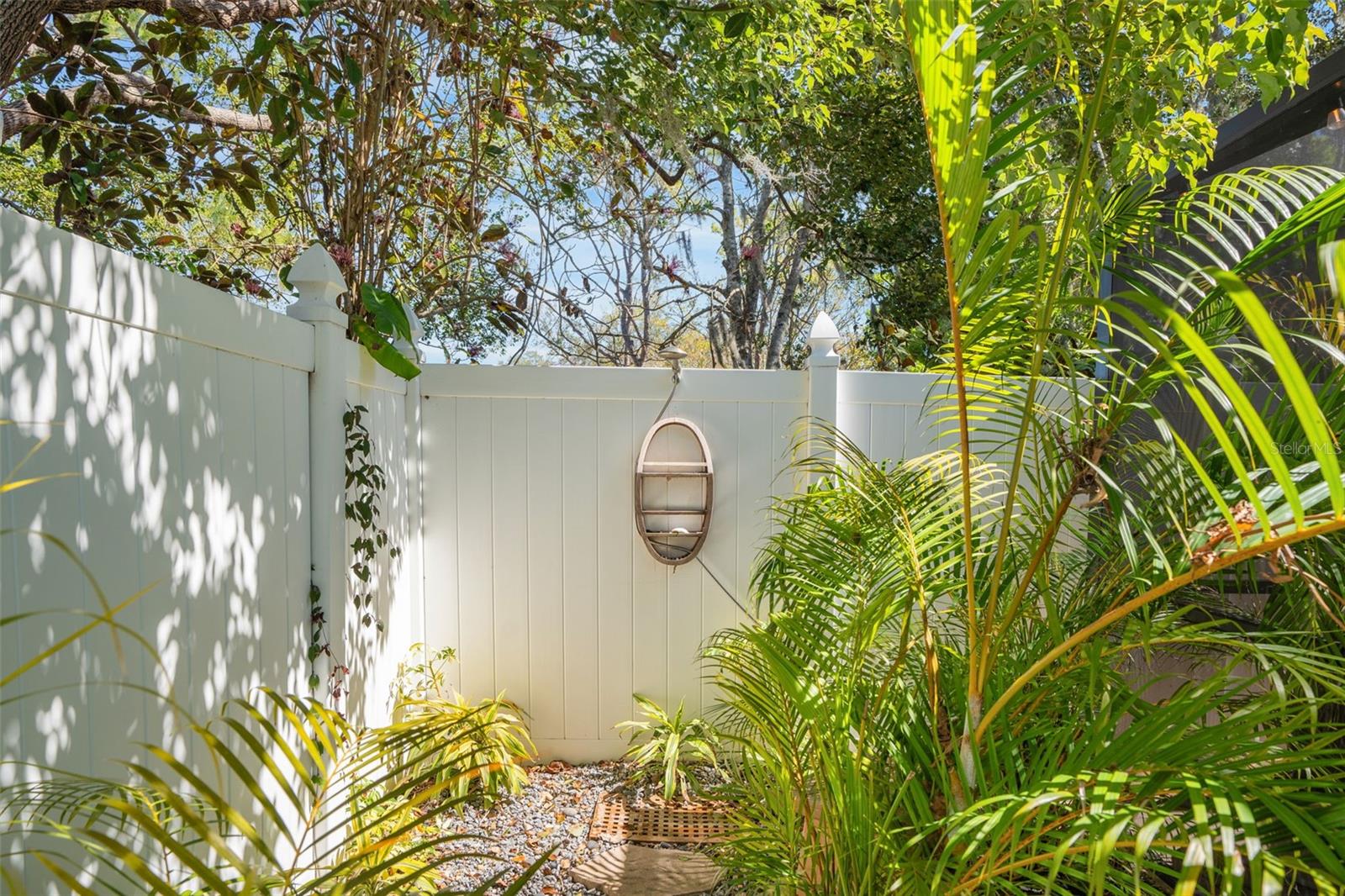 CRYSTAL LAKES - Residential