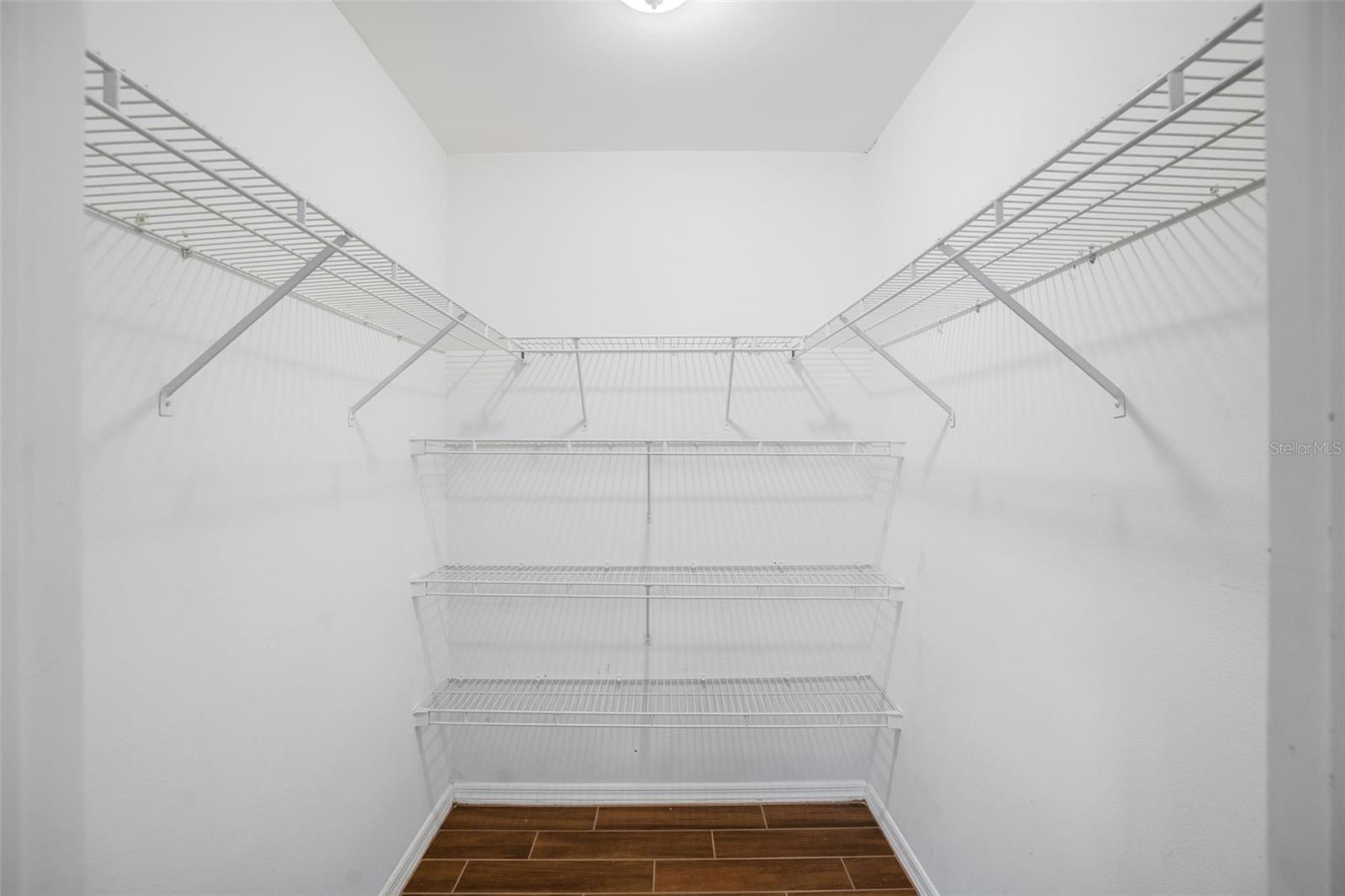 CRYSTAL LAKES - Residential