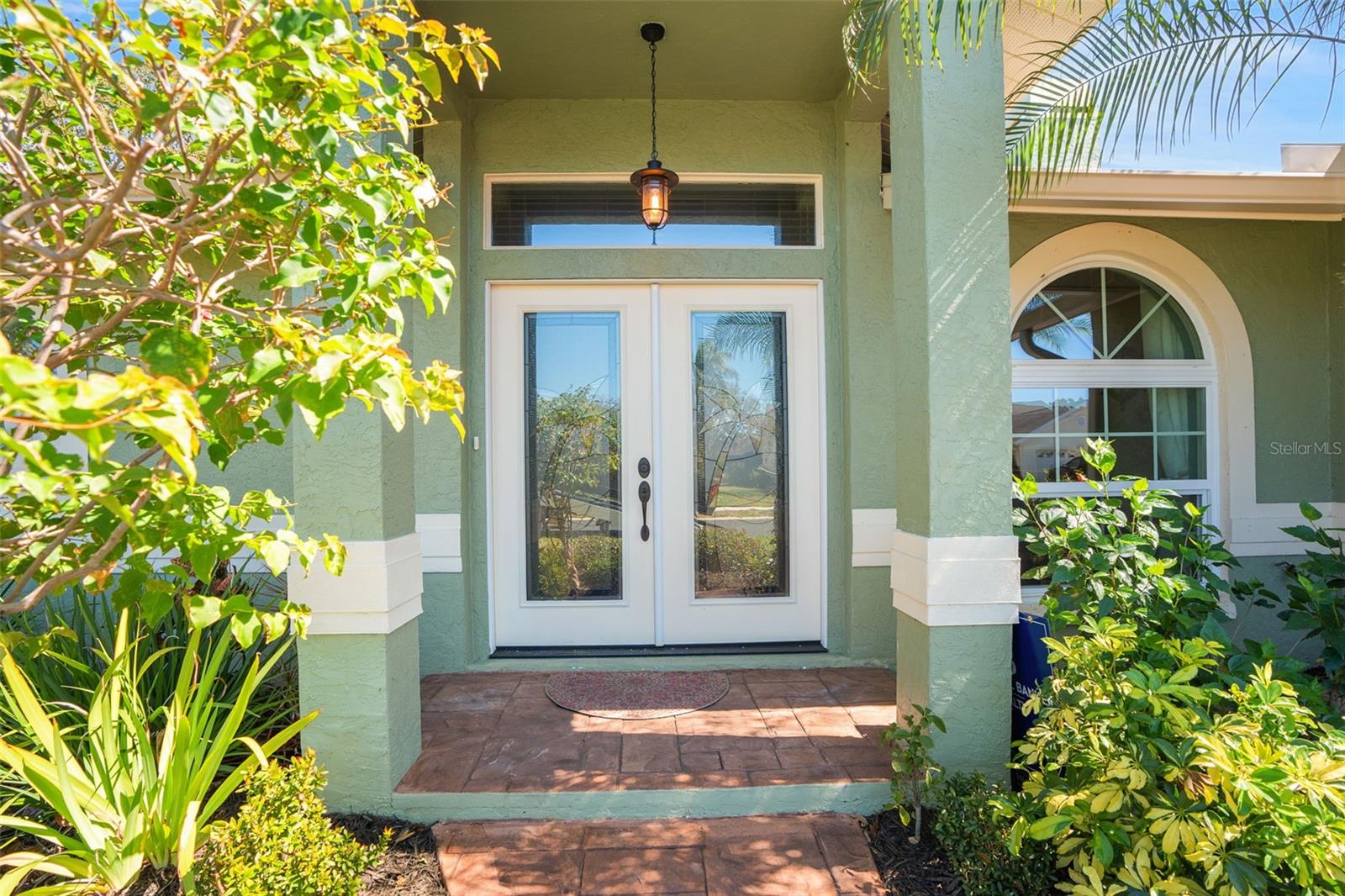 3196 CRYSTAL LAKES COURT