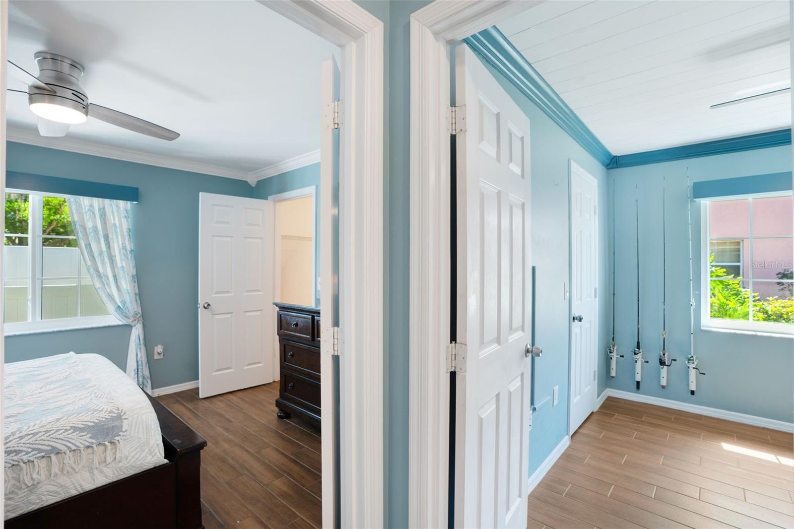 CRYSTAL LAKES - Residential