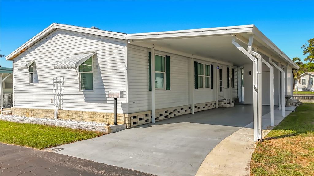 Photo of 980 7th Street NW #43, Largo, FL 33770 (MLS # S5146618)