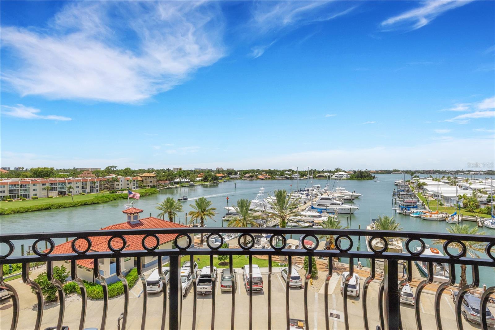 505 TAMIAMI TRAIL N 501