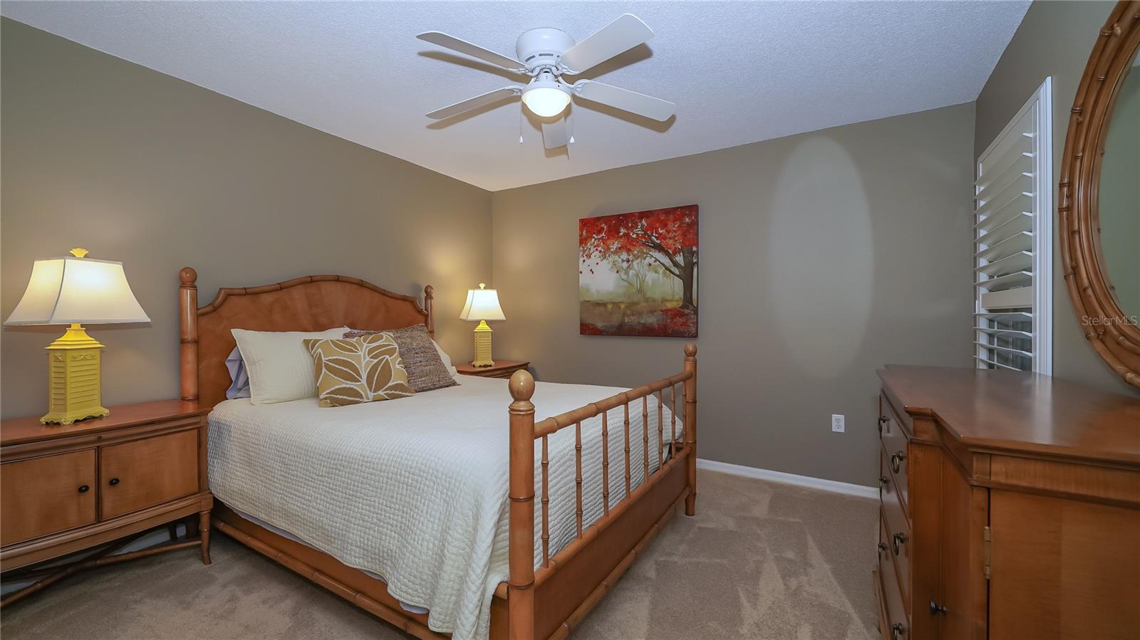 VERANDA 1 AT HERITAGE OAKS - Residential Lease
