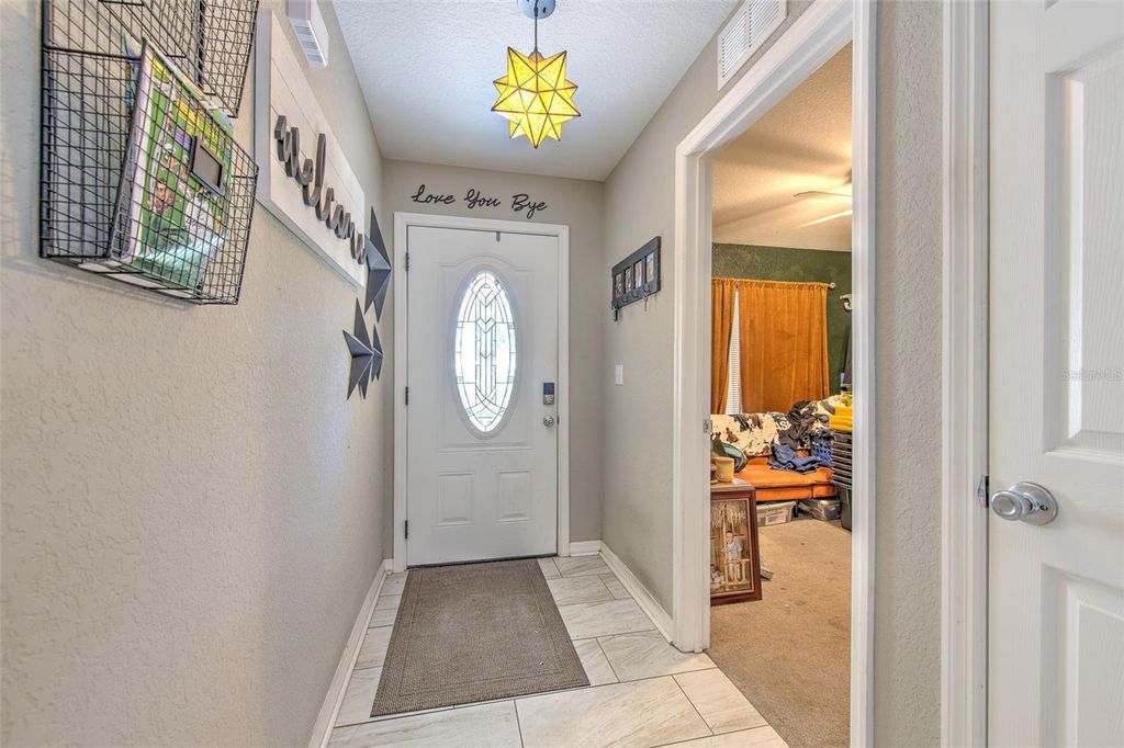 Photo of 38021 10 Th Ave, Zephyrhills, FL 33542 (MLS # TB8468930)