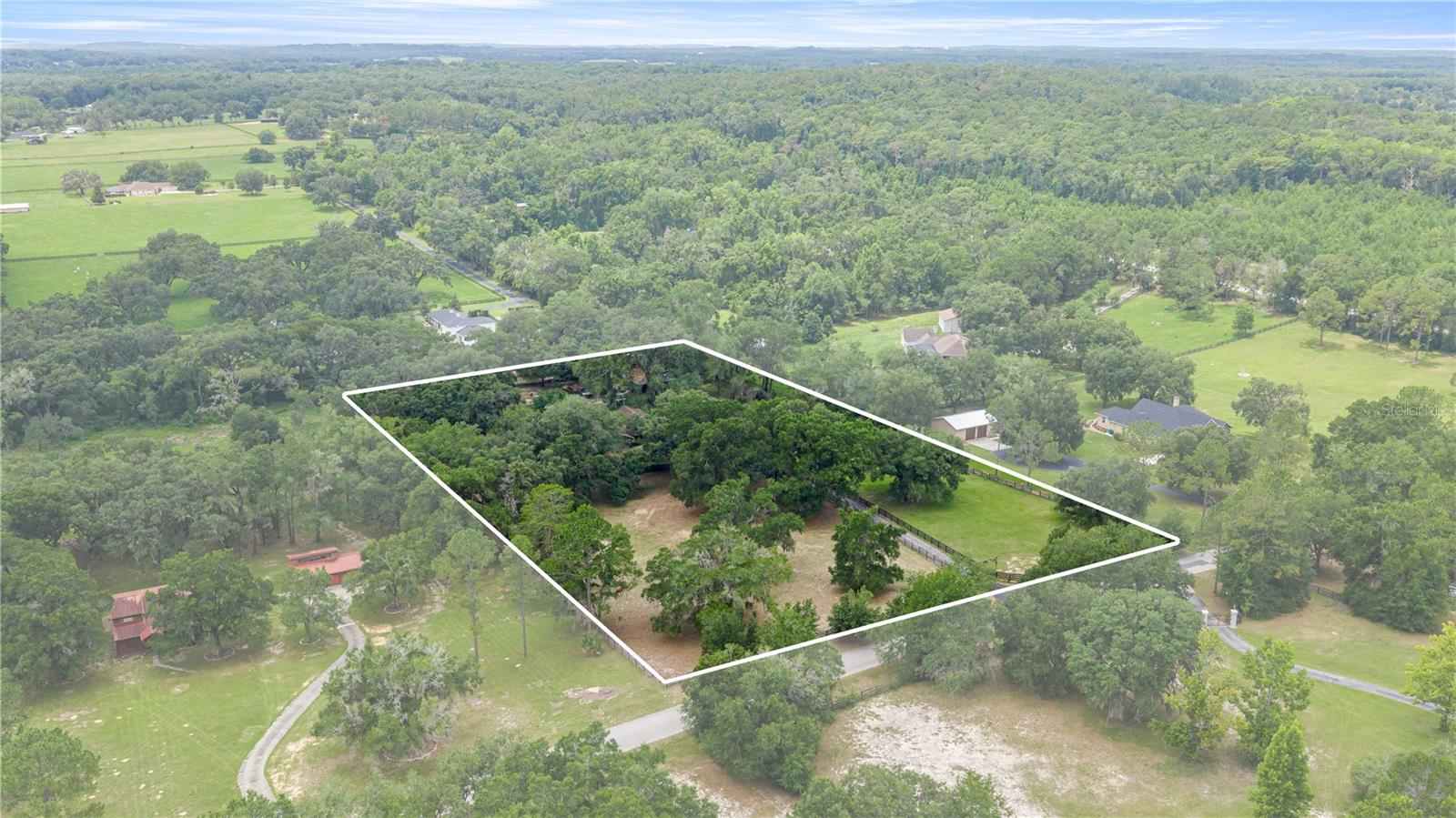 4556 E VIEW TOP LANE