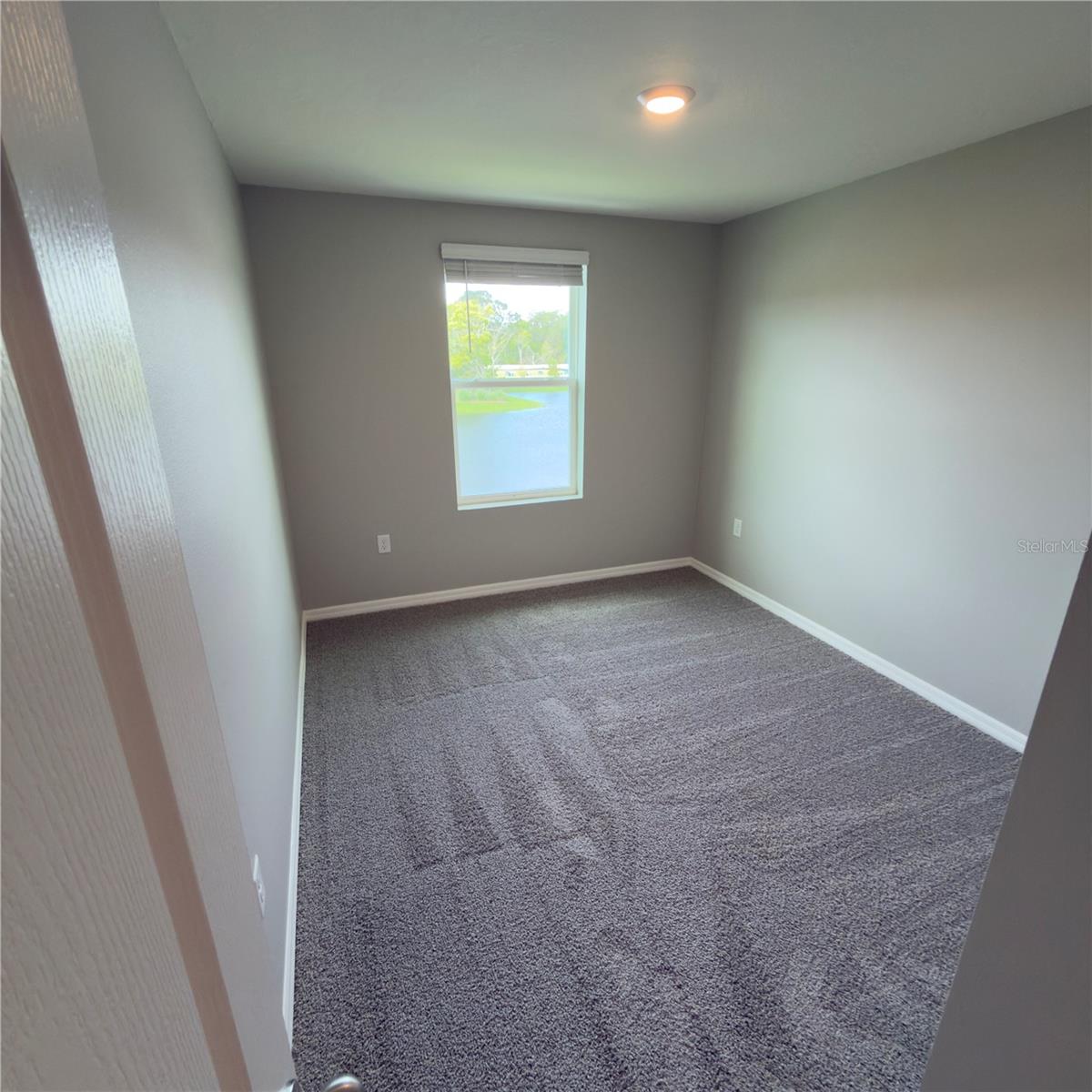 VINEYARDS TWNHMS - Residential Lease