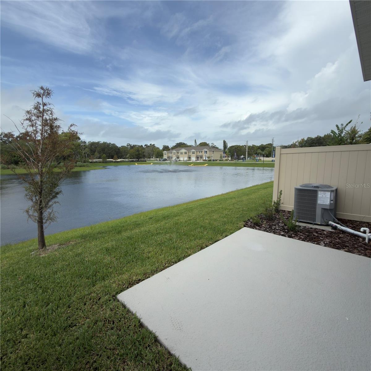 VINEYARDS TWNHMS - Residential Lease
