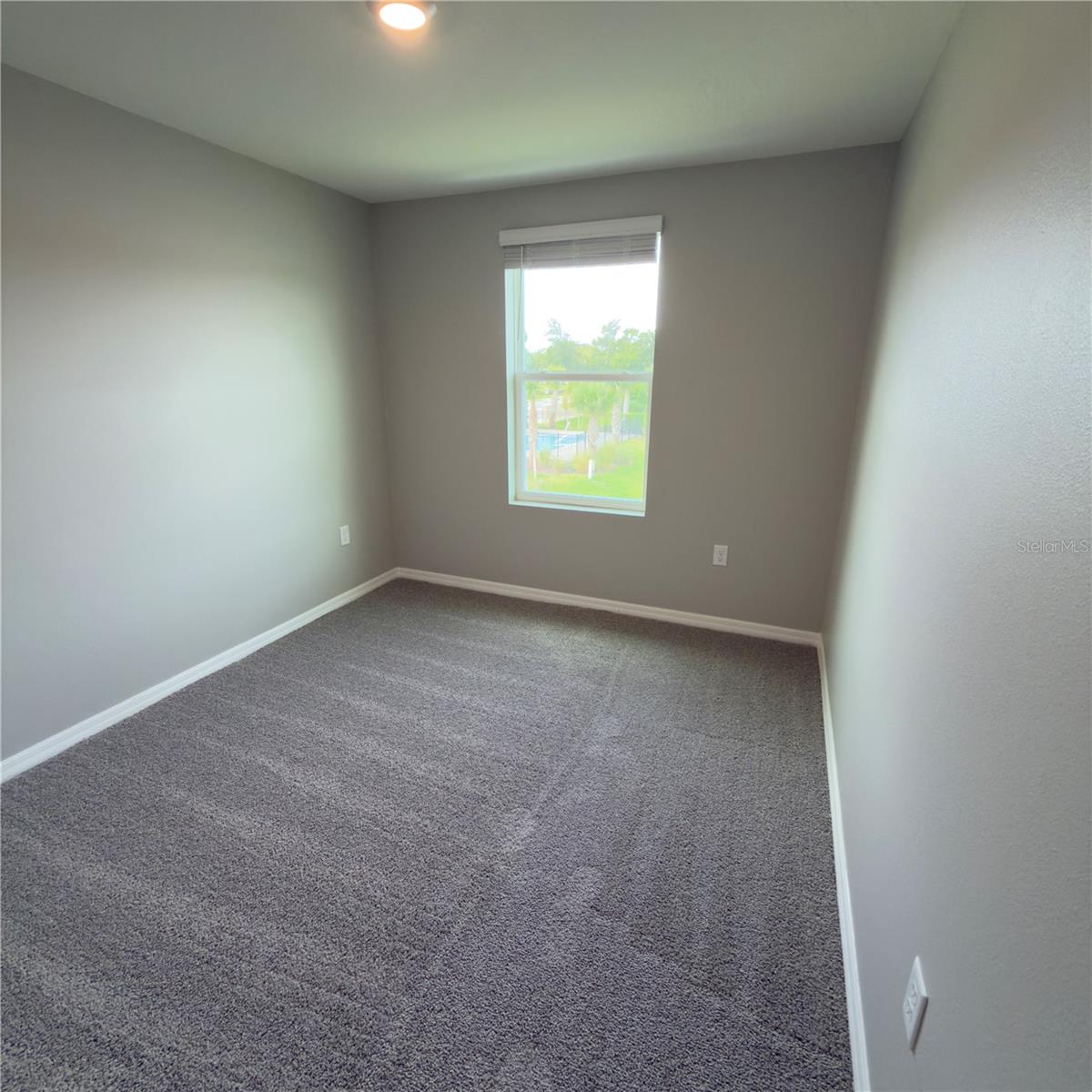 VINEYARDS TWNHMS - Residential Lease