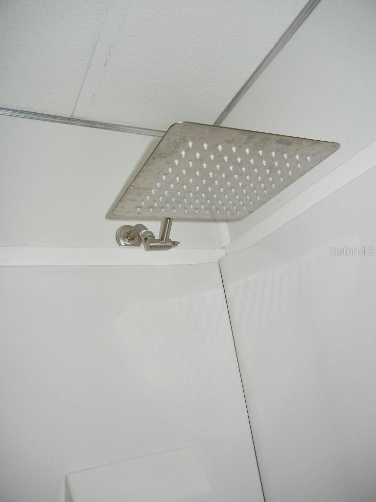 LES CHATEAU VILLA MOBILE HOME PARK - Residential