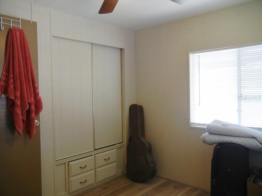 LES CHATEAU VILLA MOBILE HOME PARK - Residential