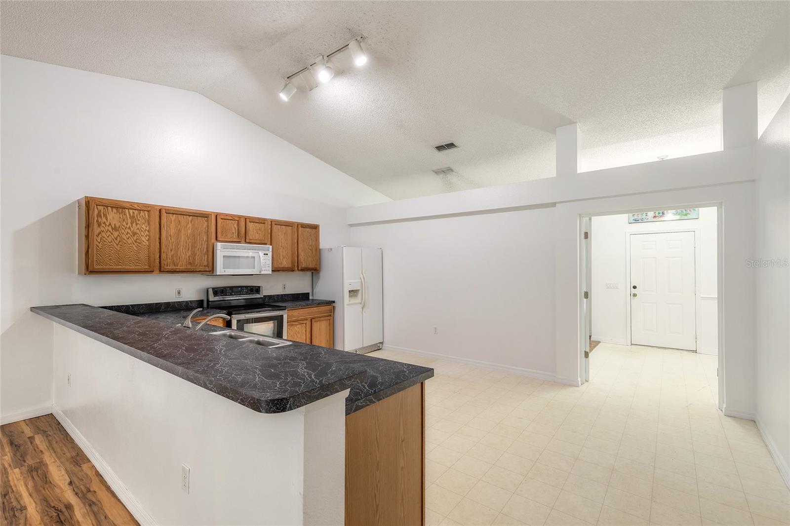 DELTONA LAKES UNIT 71 - Residential