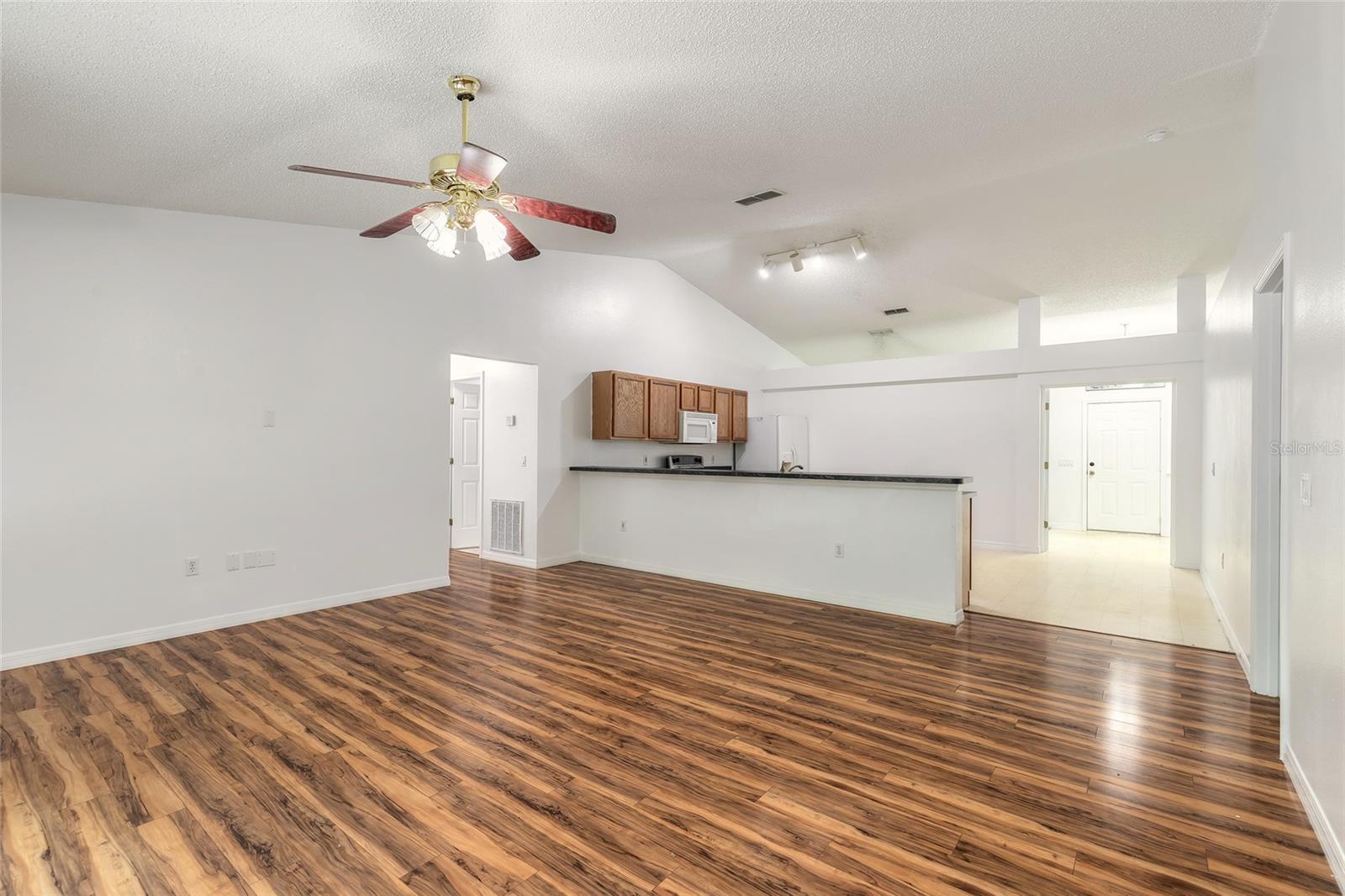 DELTONA LAKES UNIT 71 - Residential