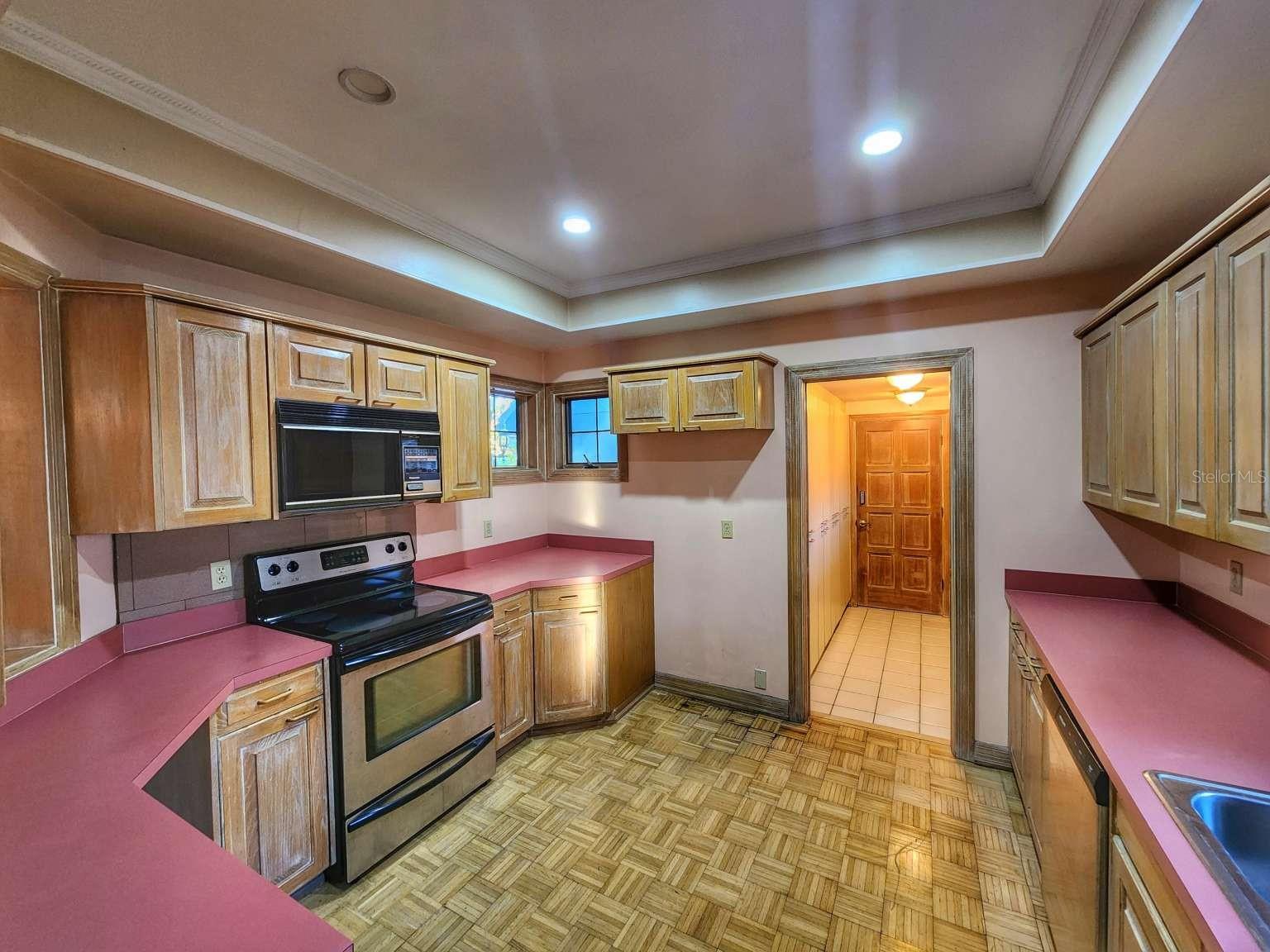 SANCTUARY AT COBBS LANDING THE - Residential