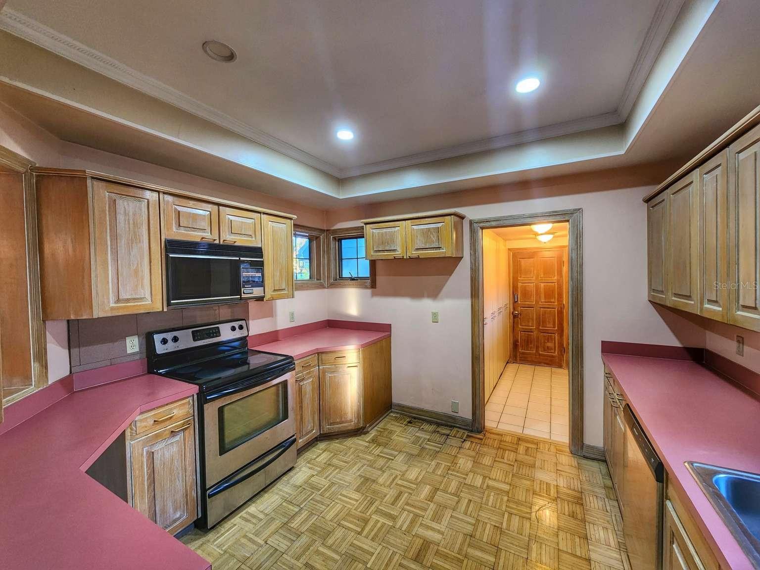 SANCTUARY AT COBBS LANDING THE - Residential