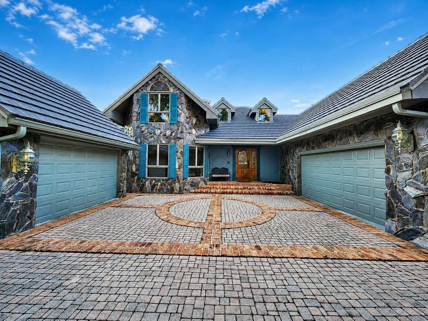 SANCTUARY AT COBBS LANDING THE - Residential