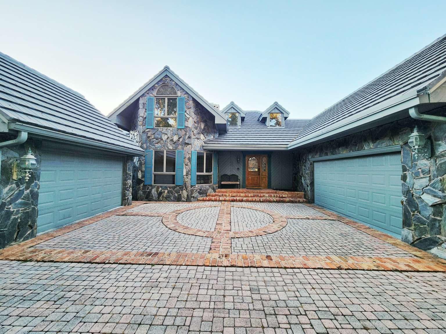 SANCTUARY AT COBBS LANDING THE - Residential