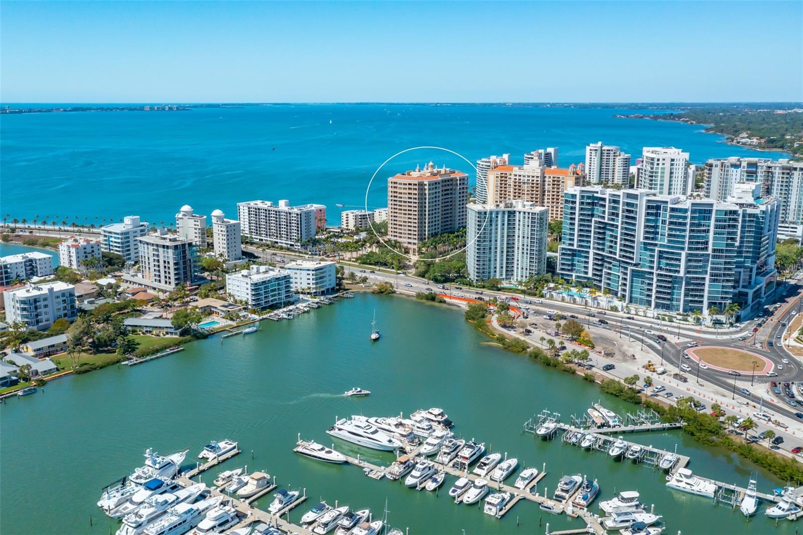 THE TOWER RESIDENCES - Residential