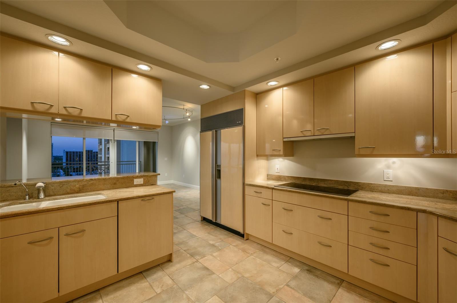 THE TOWER RESIDENCES - Residential