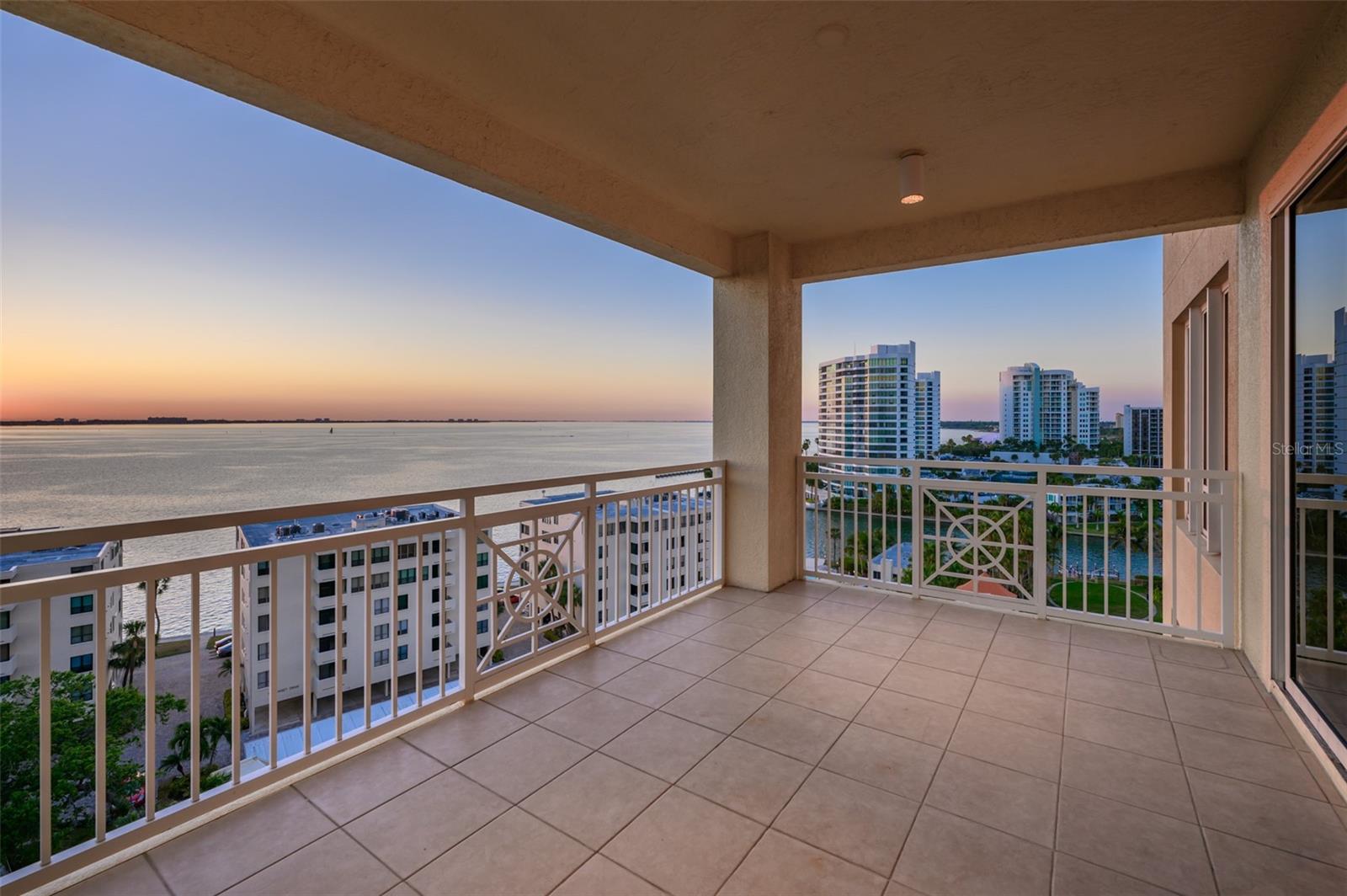 THE TOWER RESIDENCES - Residential