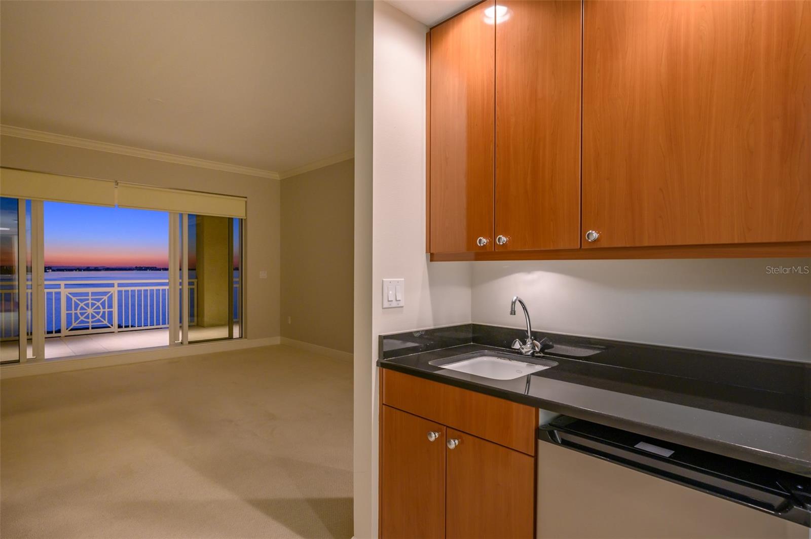 THE TOWER RESIDENCES - Residential