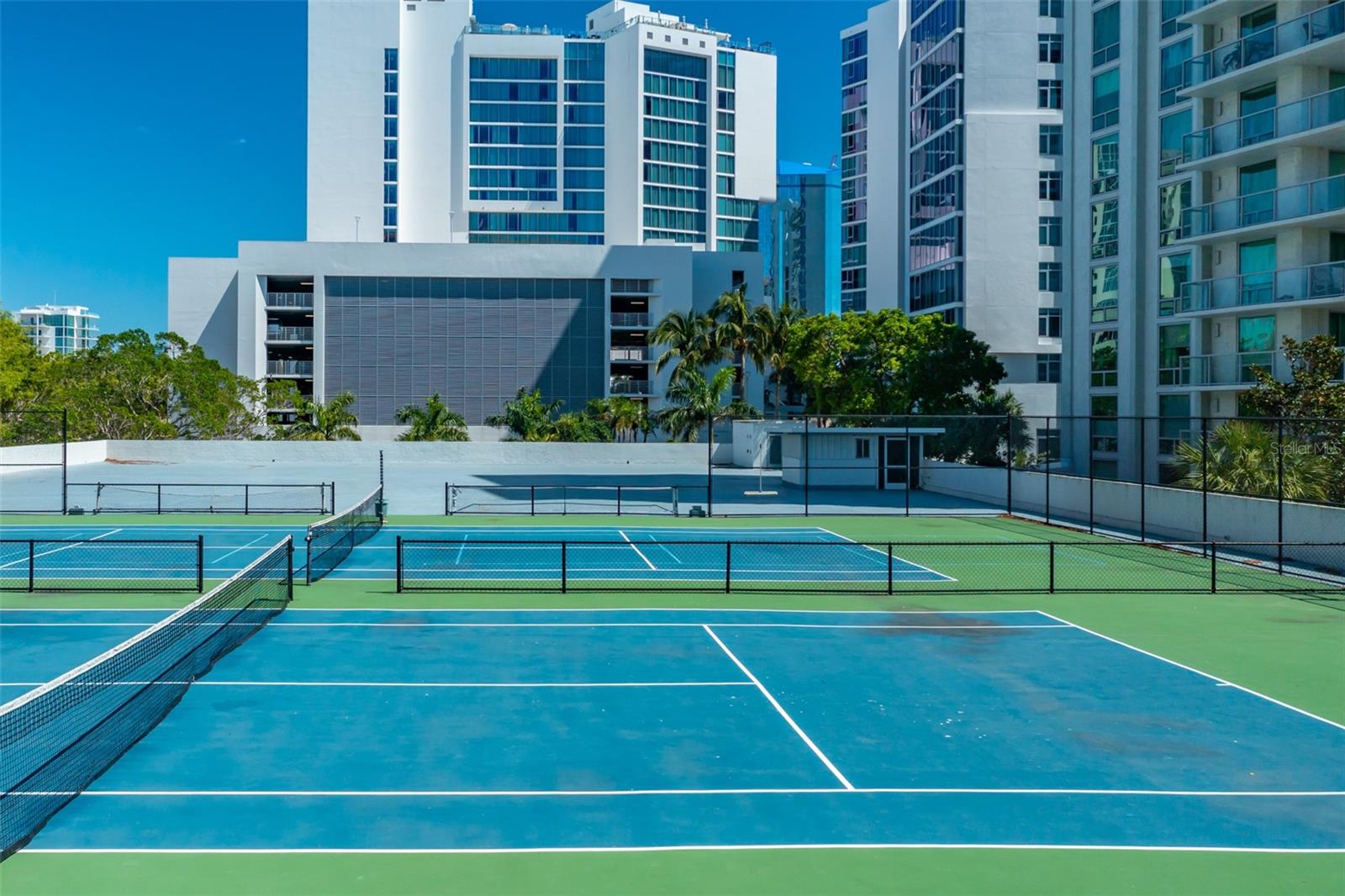 THE TOWER RESIDENCES - Residential