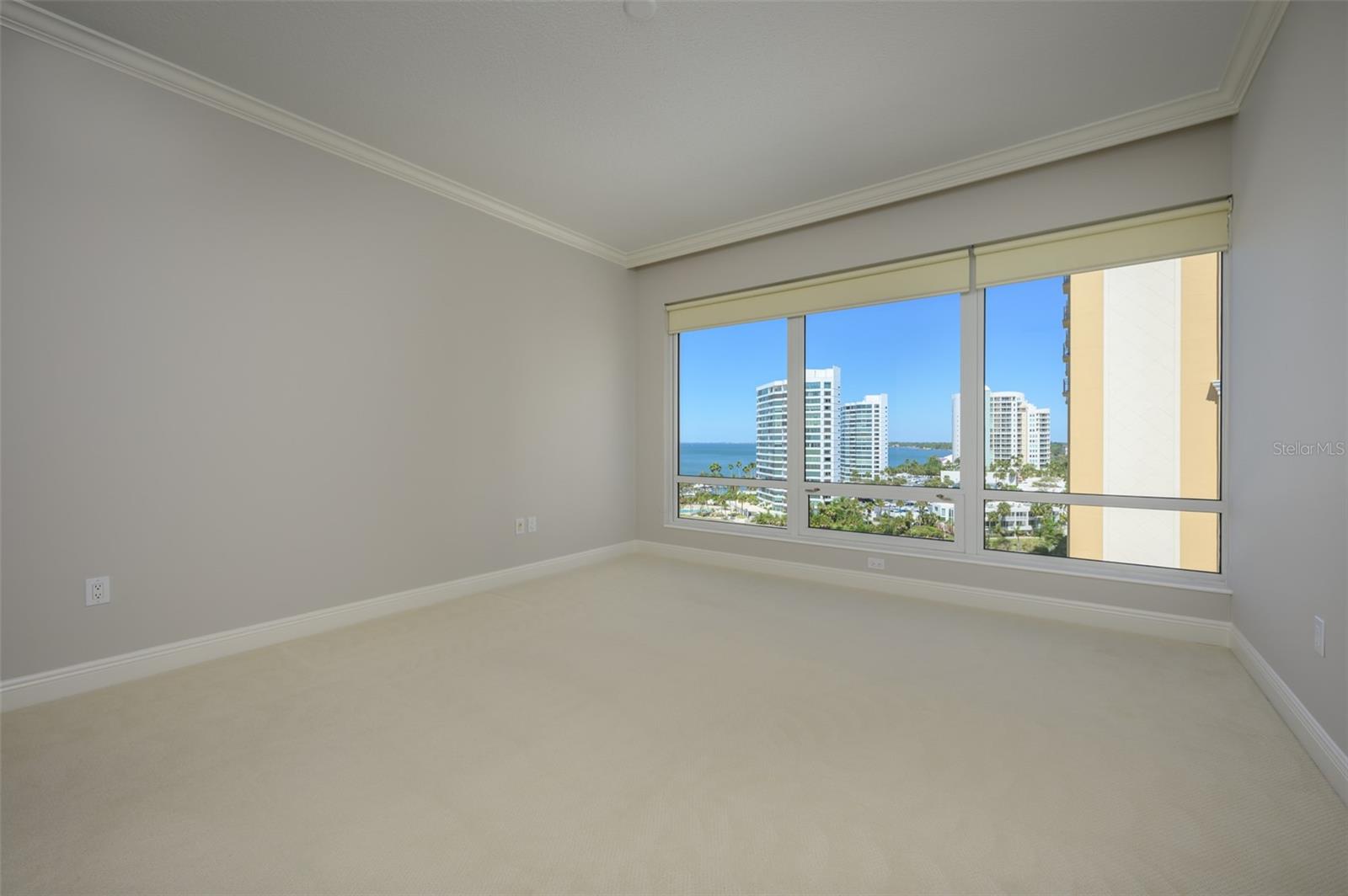 THE TOWER RESIDENCES - Residential