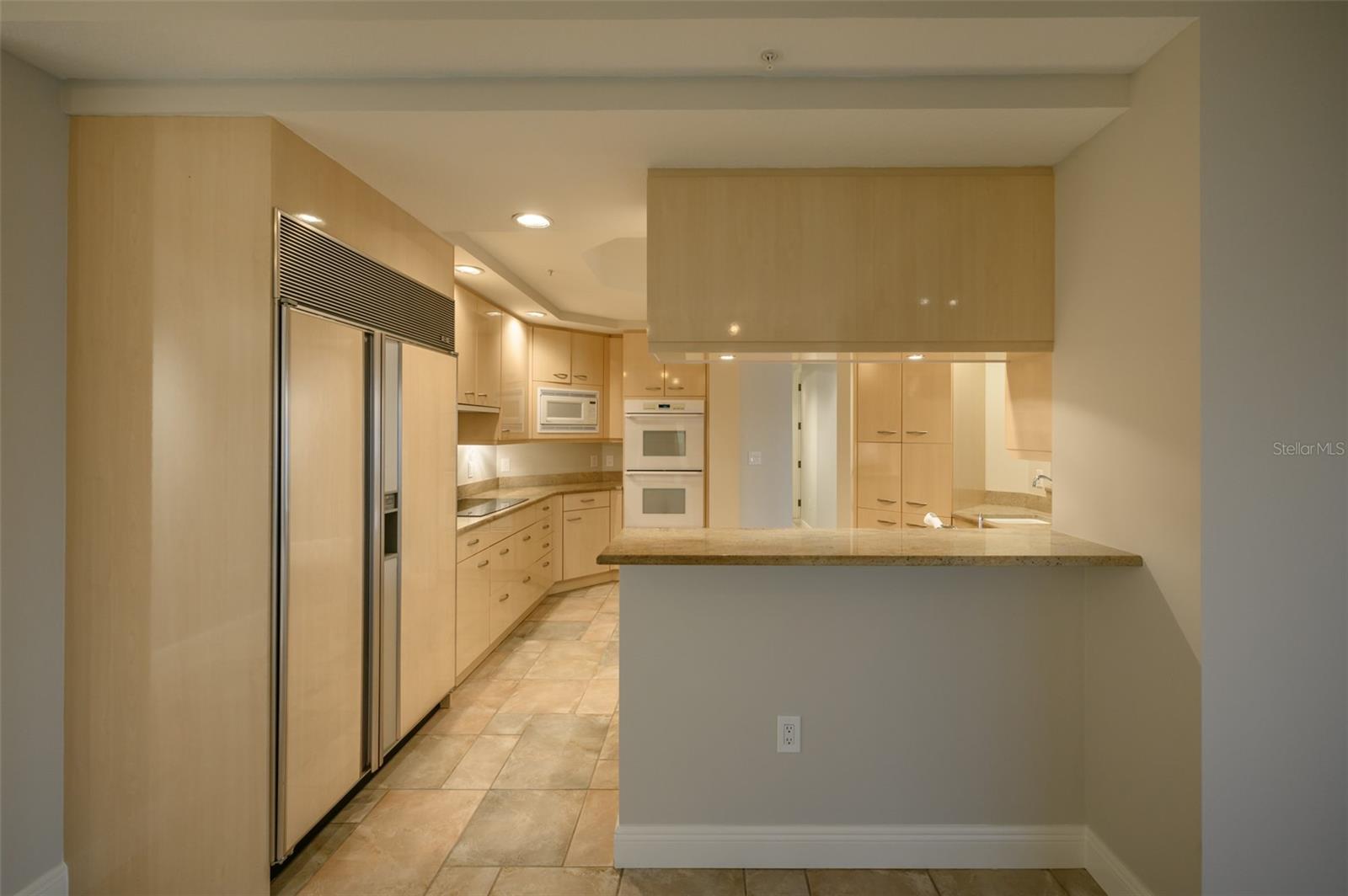 THE TOWER RESIDENCES - Residential