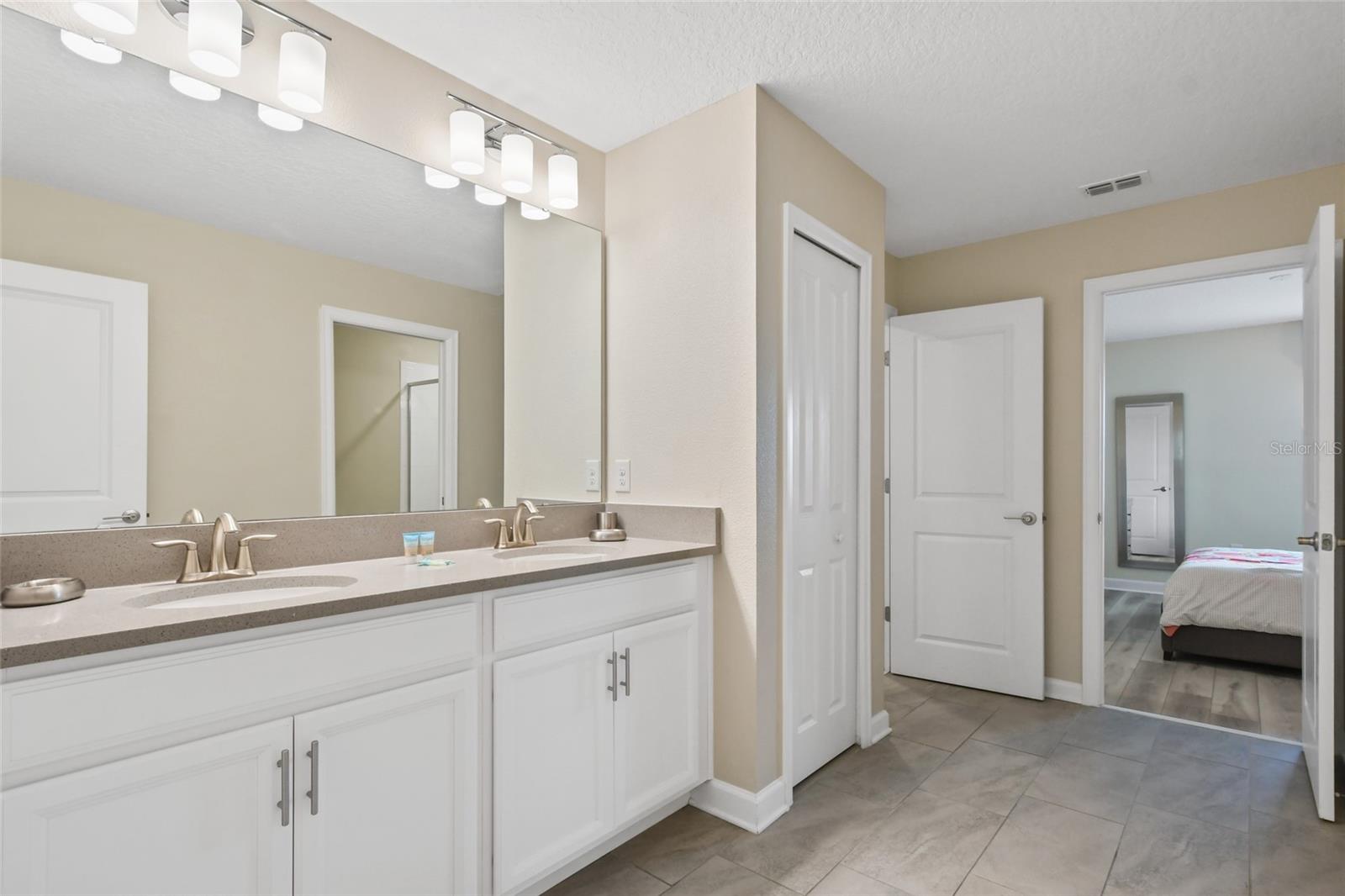 STONEYBROOK SOUTH NORTH PRCL PH 2 - Residential Lease