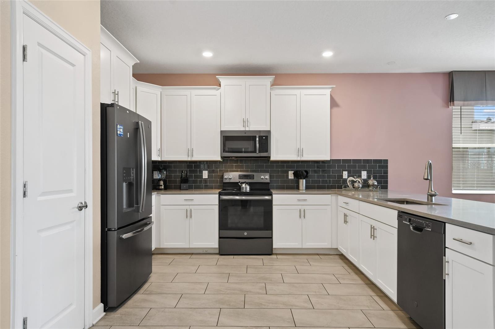 STONEYBROOK SOUTH NORTH PRCL PH 2 - Residential Lease