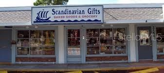 GULF GATE GARDENS - Residential