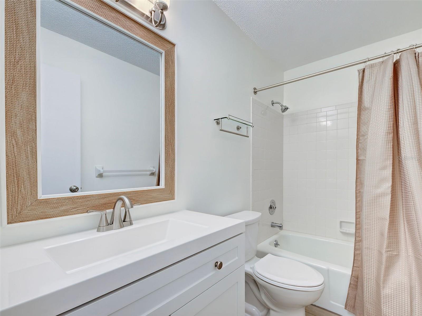 GULF GATE GARDENS - Residential