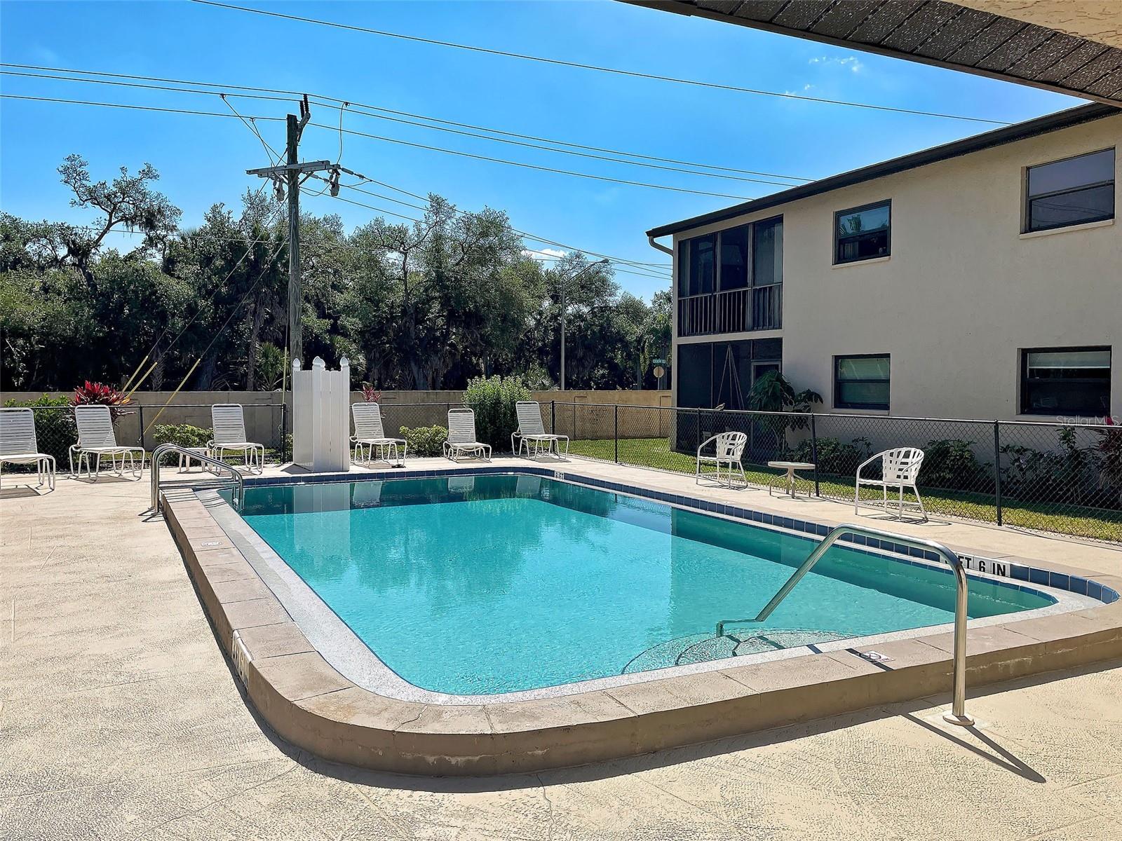 GULF GATE GARDENS - Residential