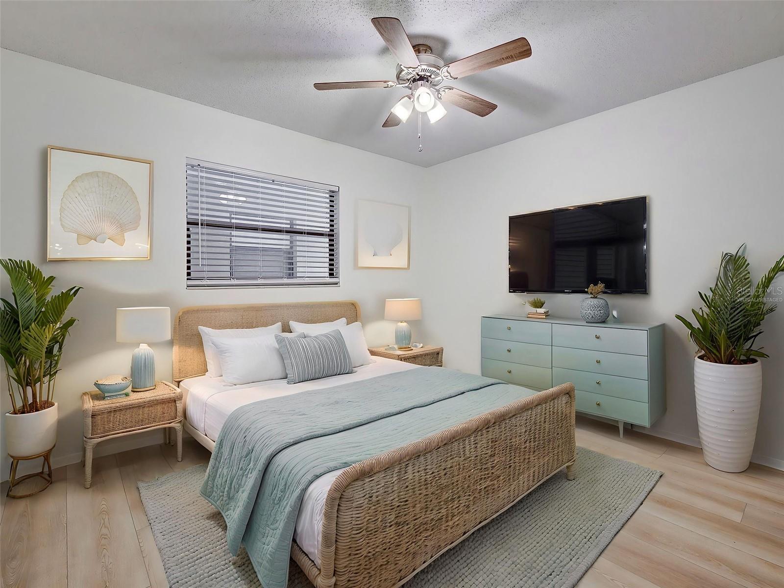 GULF GATE GARDENS - Residential