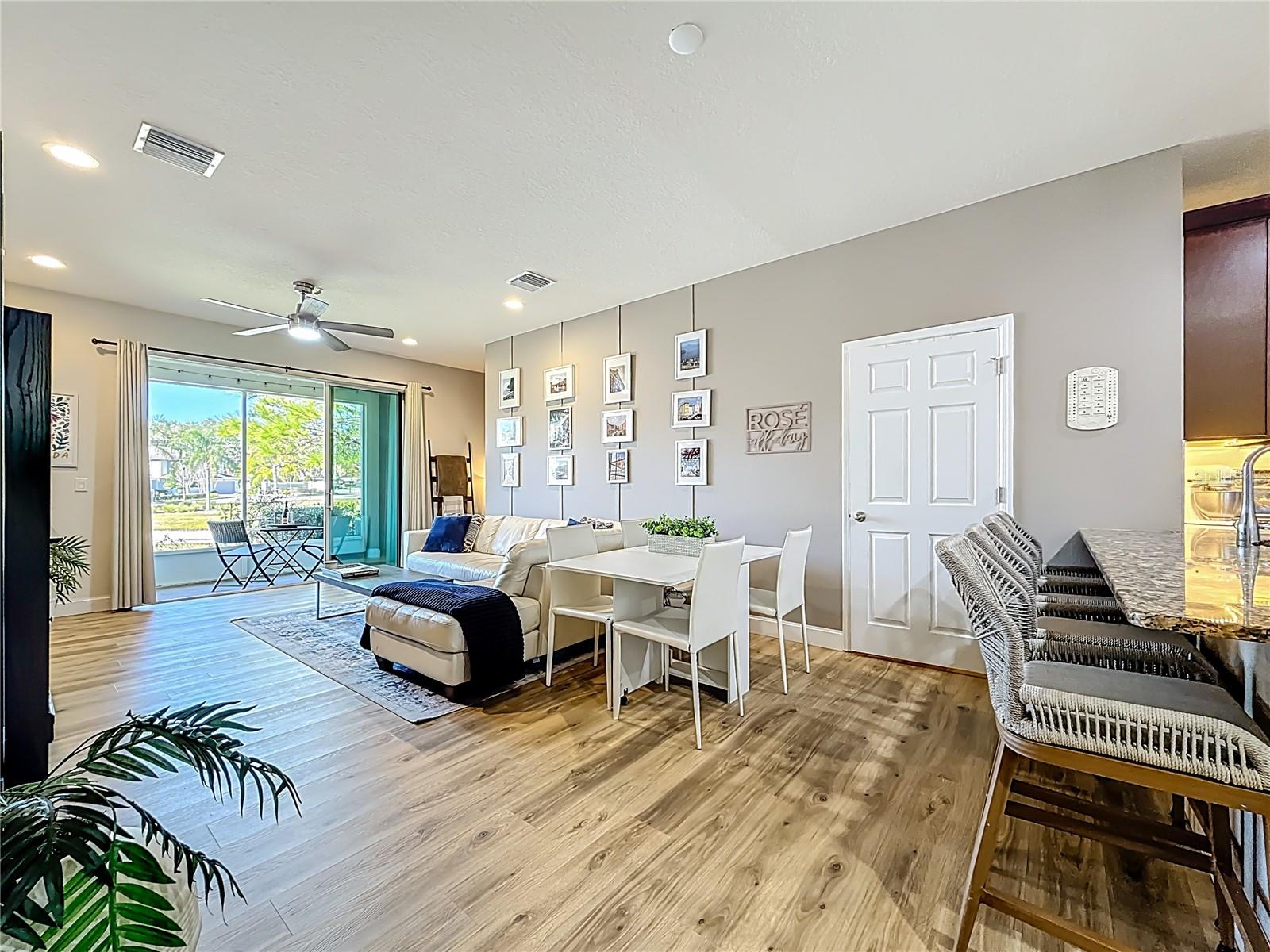 MONTCLAIR LAKE TWNHMS - PH 1 - Residential