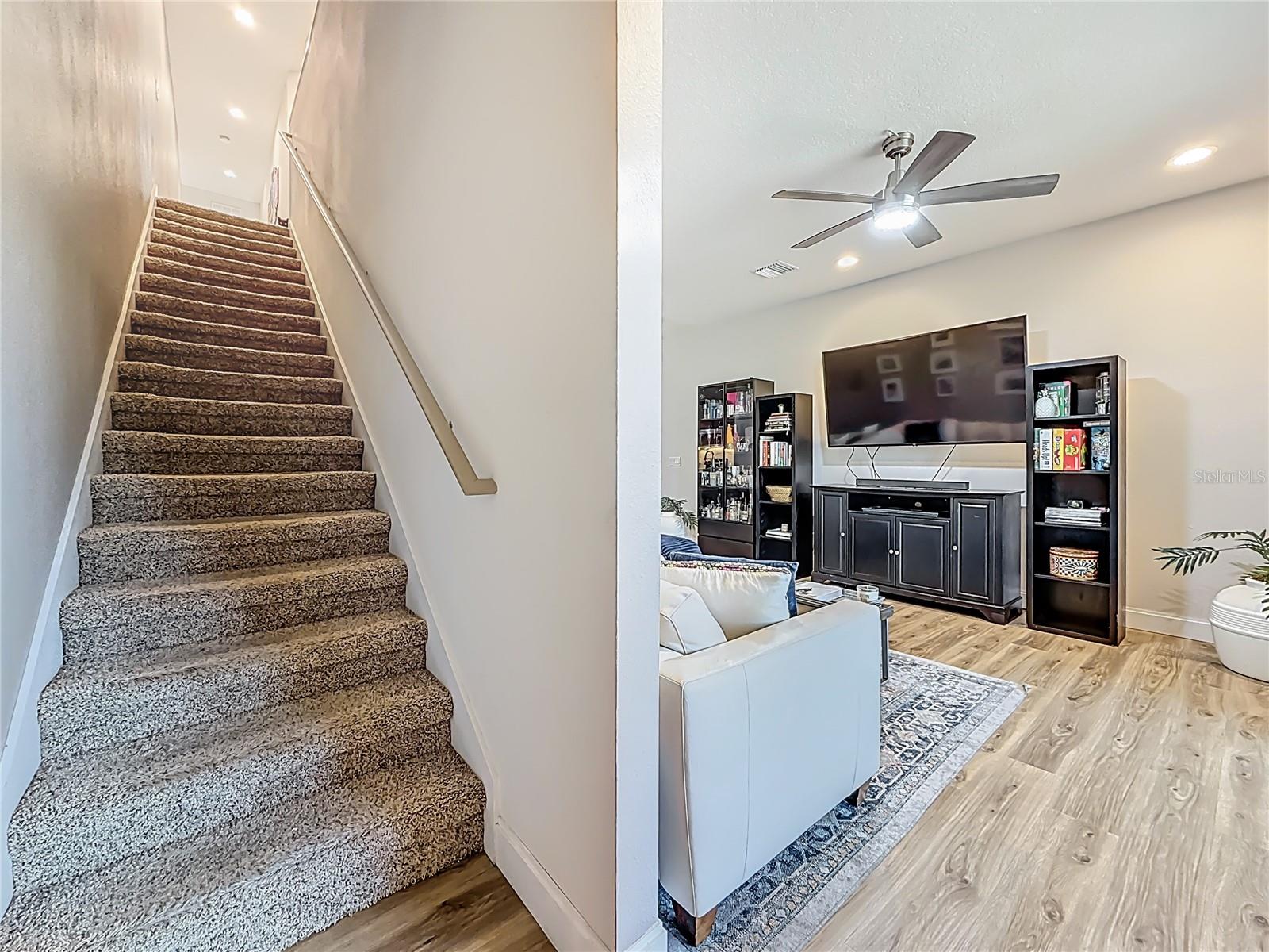 MONTCLAIR LAKE TWNHMS - PH 1 - Residential