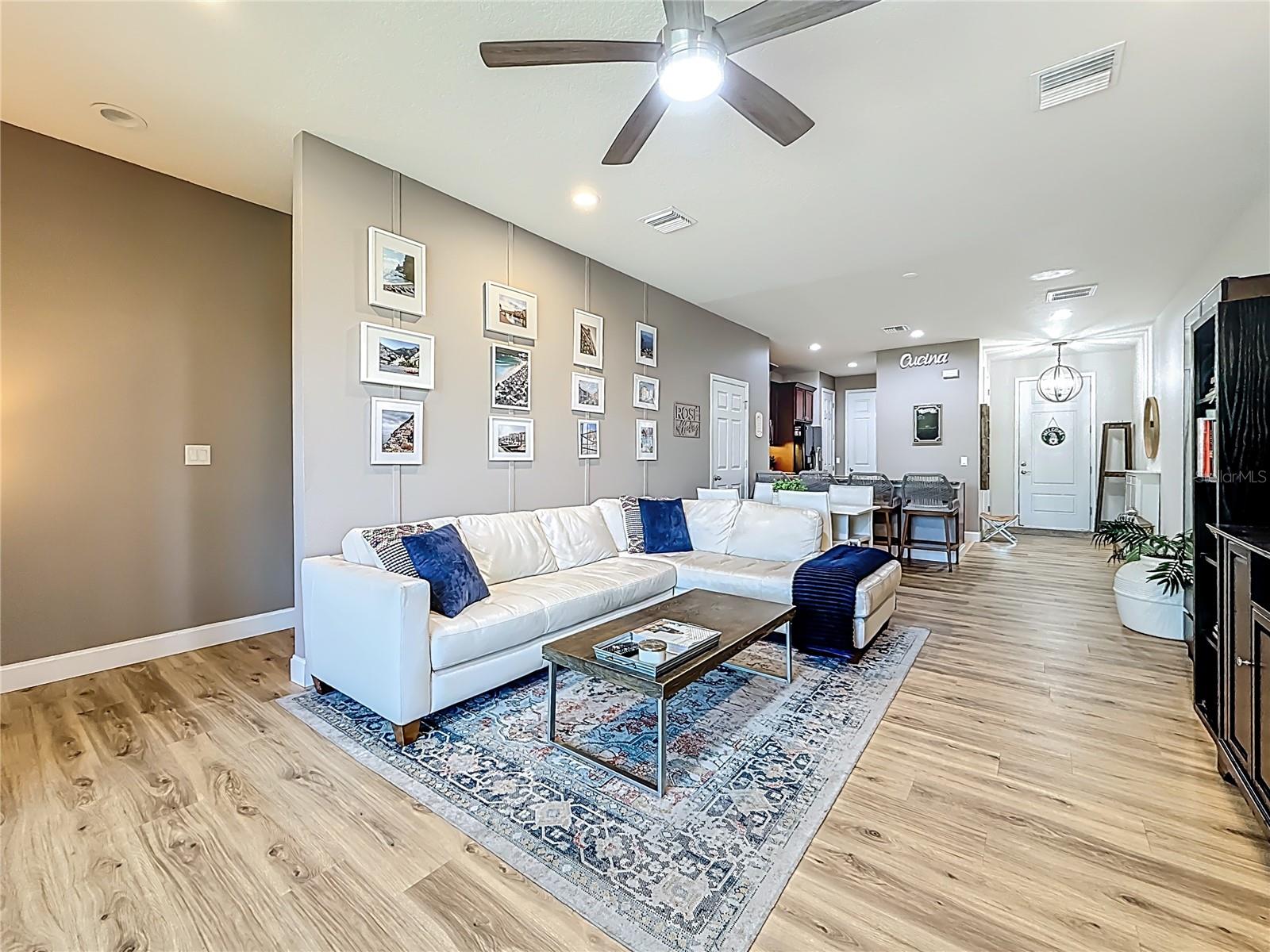 MONTCLAIR LAKE TWNHMS - PH 1 - Residential